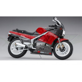 Maquette de moto Suzuki RG400 Late Version 1/12