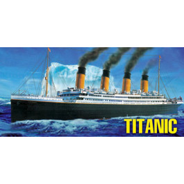 Maquette de RMS Titanic 1/550
