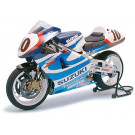Maquette de moto Suzuki RGV Gamma XR89